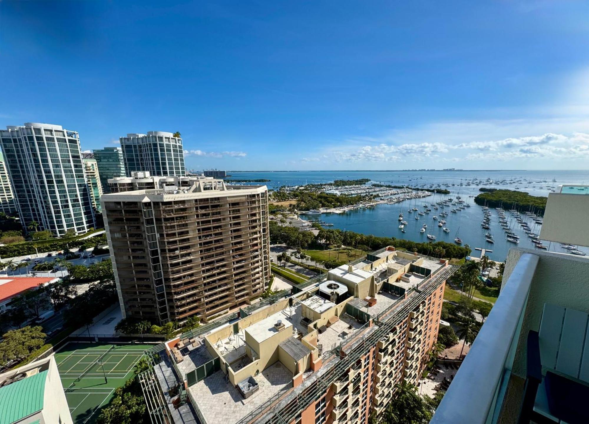 Balcony Ocean View ! Wifi - Pool - Gym - Parking Aparthotel Miami Buitenkant foto