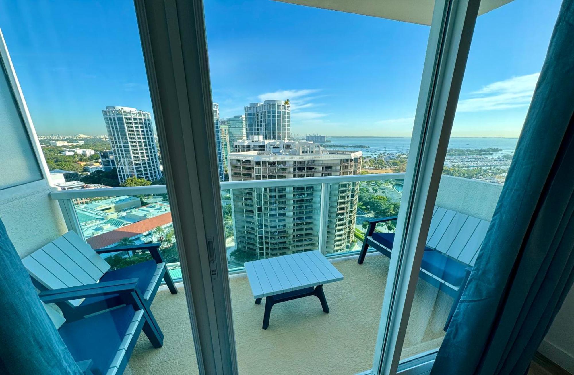 Balcony Ocean View ! Wifi - Pool - Gym - Parking Aparthotel Miami Buitenkant foto