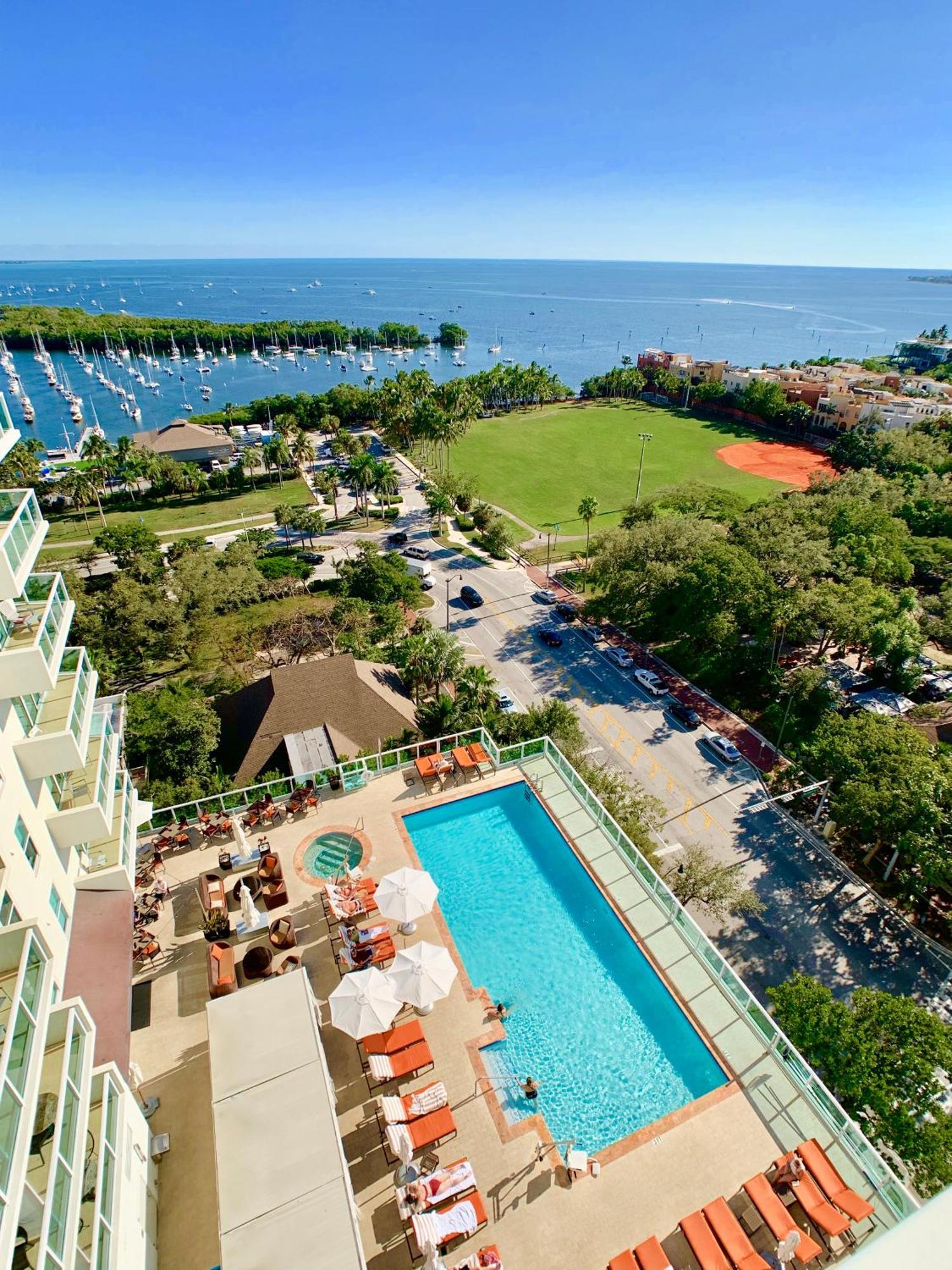 Balcony Ocean View ! Wifi - Pool - Gym - Parking Aparthotel Miami Buitenkant foto